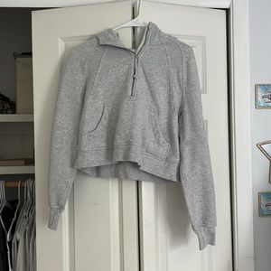 COPY - lululemon scuba half zip